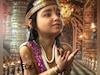 5 भाषाओं में गाड़े झंडे