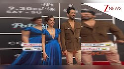 डीपनेक ड्रेस में पति का हाथ पकड़े पैपराजी को पोज देते दिखीं Rubina Dilaik, Viral