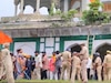 हालात समान्य करने में जुटी पुलिस
