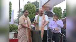 दिल्ली की सीएम ने रेखा गुप्ता लड़कियों के लिए तिरंगा साइक्लोथॉन को दिखाई झरी झंडी