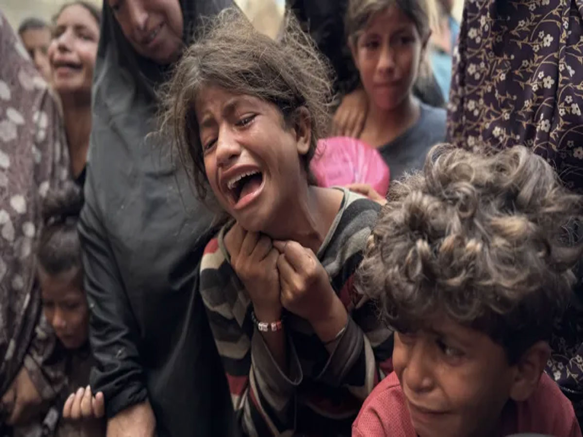 गाजा में नेतन्याहू की फौज कर रही है नरसंहार, अस्पताल पर हमला कर मासूमों की ली जान गाजा में नेतन्याहू की फौज कर रही है नरसंहार, अस्पताल पर हमला कर मासूमों की ली जान