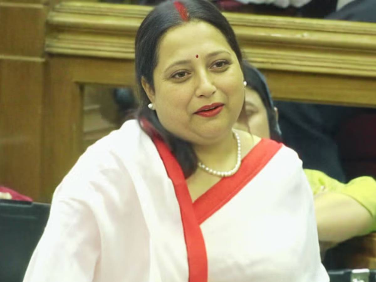 पूर्व सांसद अतीक अहमद के नाम पर मचा राजनीतिक बवाल, BJP की विधायक का समाजवादी पार्टी पर गंभीर आरोप पूर्व सांसद अतीक अहमद के नाम पर मचा राजनीतिक बवाल, BJP की विधायक का समाजवादी पार्टी पर गंभीर आरोप