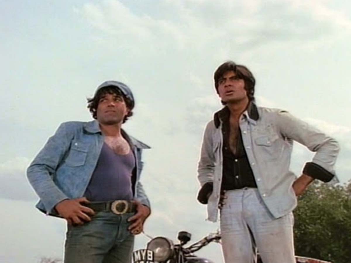 Sholay Movie: सेट पर आने के बाद क्या करते थे जय-वीरु? शोले के 50 साल पूरे होने पर जावेद अख्तर ने बताए दिलचस्प किस्से Sholay Movie: सेट पर आने के बाद क्या करते थे जय-वीरु? शोले के 50 साल पूरे होने पर जावेद अख्तर ने बताए दिलचस्प किस्से