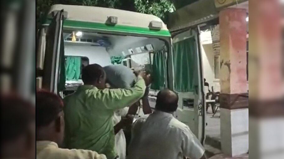 पारिवारिक झगड़ा बना जंग का मैदान, भरी पंचायत में नदीम ने ससुर इस्लाम की कर दी हत्या