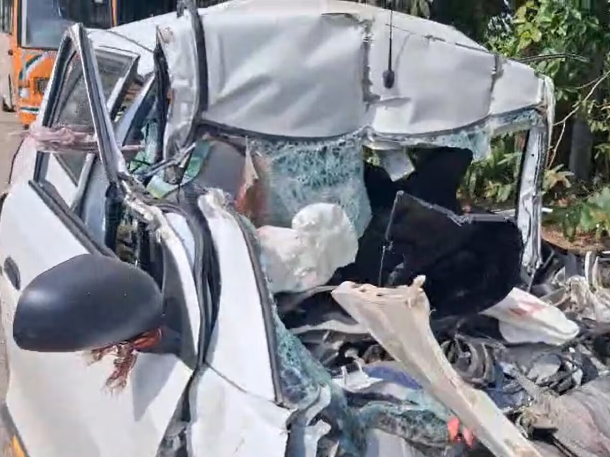 greater noida horrific road accident car rams into truck 3 people dead ...
