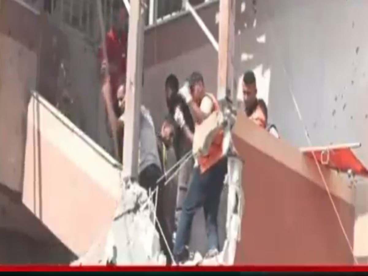 Israel ने जानबूझकर किया हमला! Gaza के अस्पताल पर अटैक का Video Viral Israel ने जानबूझकर किया हमला! Gaza के अस्पताल पर अटैक का Video Viral