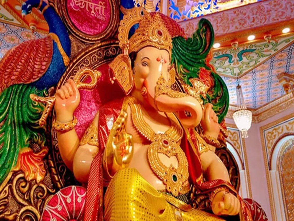 Sitamarhi News: गणपति पूजा पंडाल में जमकर बवाल, फायरिंग में बाल-बाल बचीं BJP विधायक Sitamarhi News: गणपति पूजा पंडाल में जमकर बवाल, फायरिंग में बाल-बाल बचीं BJP विधायक