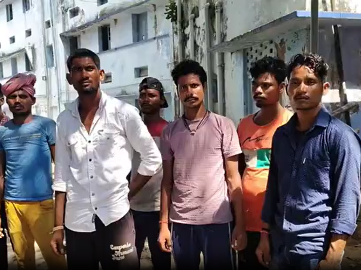 नालंदा के सिलाव में जर्जर मकान गिरा नालंदा के सिलाव में जर्जर मकान गिरा