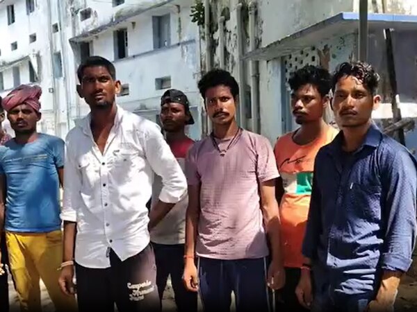 नालंदा के सिलाव में जर्जर मकान गिरा