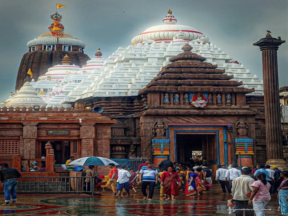 Jagannath Temple News: ପୁରୀ ଜଗନ୍ନାଥ ମନ୍ଦିରରେ ଧାଡ଼ି ଦର୍ଶନକୁ ଅନୁମୋଦନ, ଖୁବ୍ଶୀଘ୍ର ଆରମ୍ଭ ହେବ… Jagannath Temple News: ପୁରୀ ଜଗନ୍ନାଥ ମନ୍ଦିରରେ ଧାଡ଼ି ଦର୍ଶନକୁ ଅନୁମୋଦନ, ଖୁବ୍ଶୀଘ୍ର ଆରମ୍ଭ ହେବ…