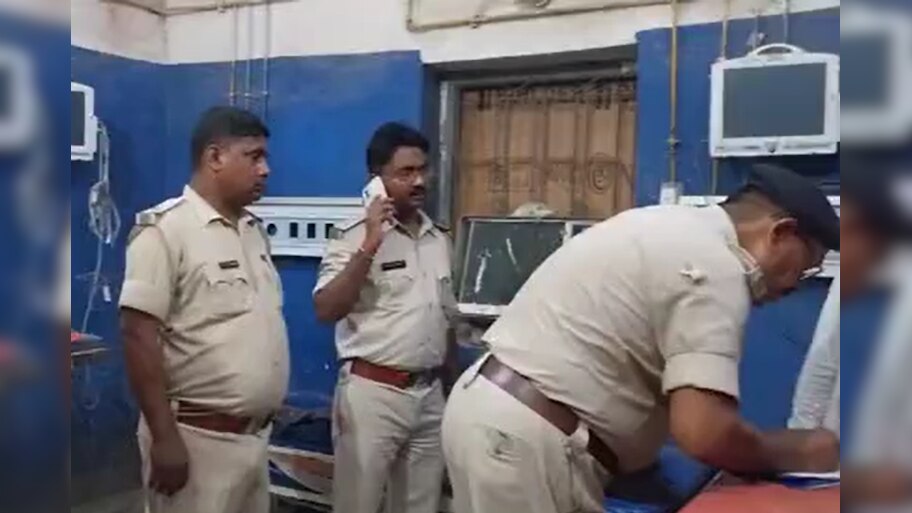 Nawada News: खुदकुशी या ऑनर किलिंग, नाबालिग छात्रा का फांसी से लटका मिला शव, पुलिस जांच में जुटी