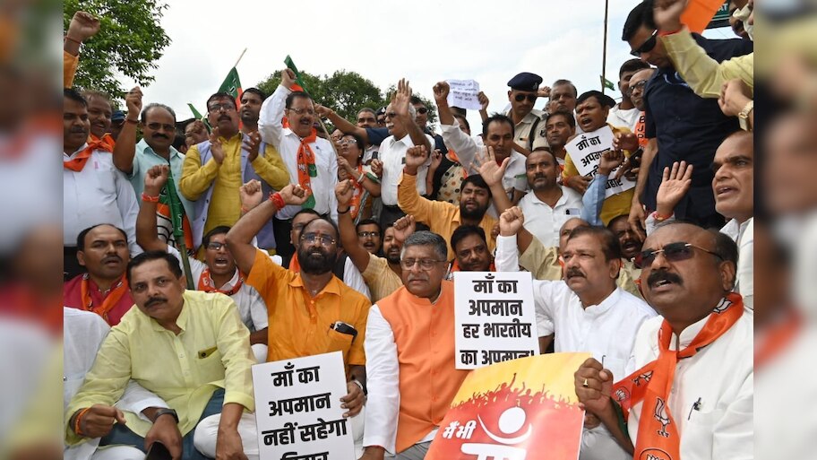 Bihar Band: बीजेपी के दिग्गज नेता सड़कों पर उतरे, राहुल की चुप्पी को लेकर रविशंकर प्रसाद ने साधा निशाना