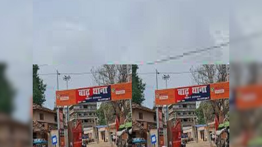 बाप रे! ये पुलिस वाले तो खुद ही चोर निकले, अपने ही थाने में चोरी करते धरे गए
