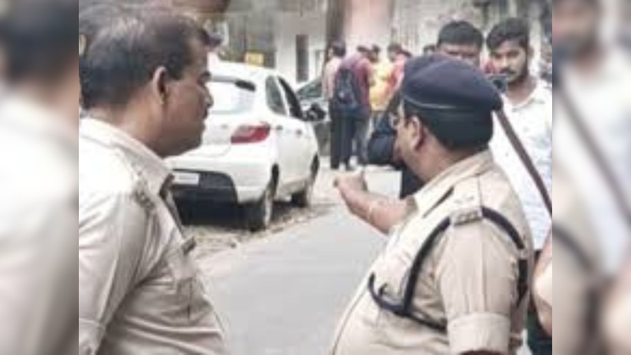 Jamshedpur News: लगातार दूसरे दिन बड़ी वारदात, कारोबारी की आंखों में मिर्च झोंक लूटे 30 लाख