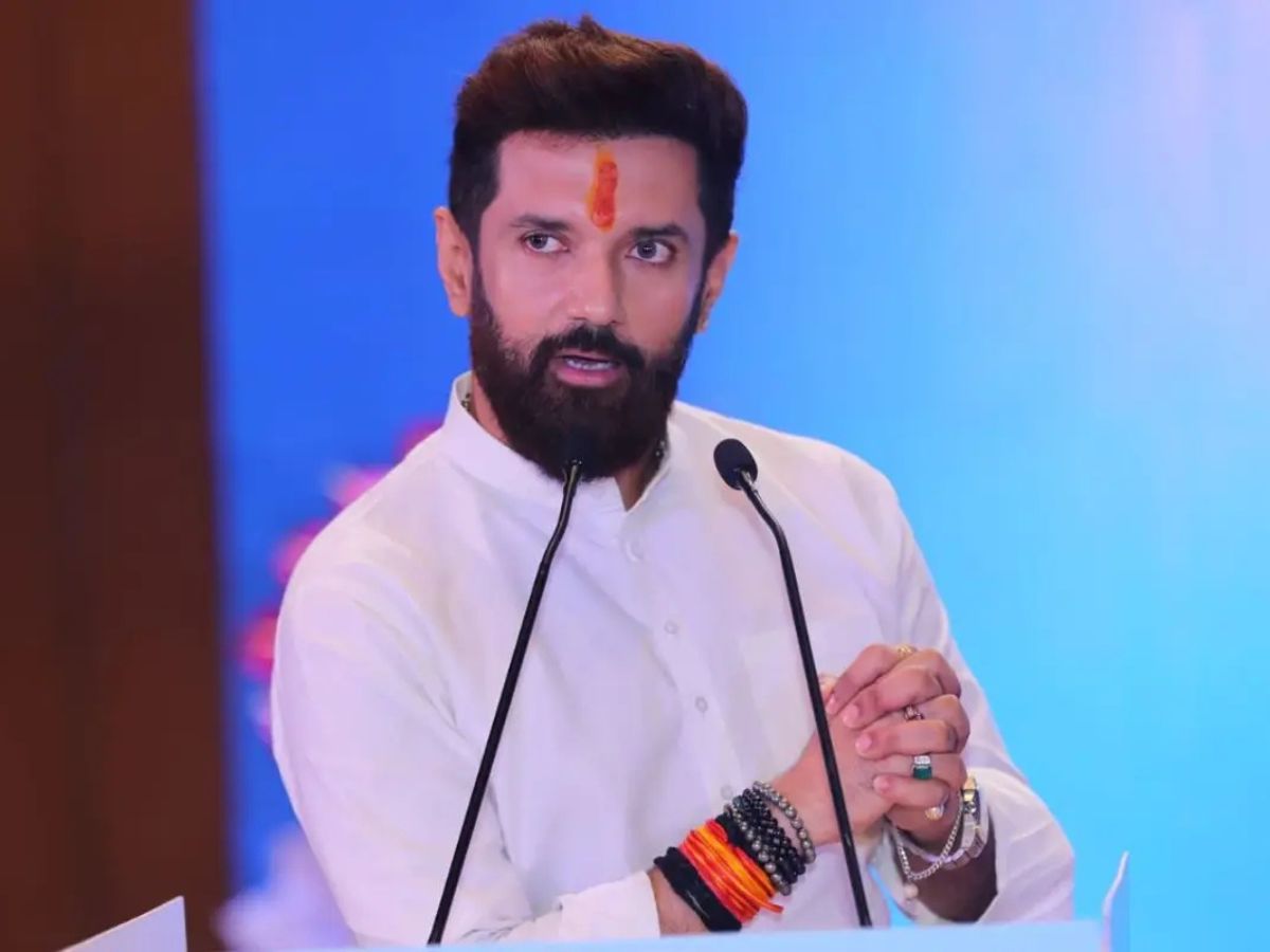 अमर्यादित टिप्पणी को कभी जस्टिफाई नहीं किया जा सकता : चिराग पासवान अमर्यादित टिप्पणी को कभी जस्टिफाई नहीं किया जा सकता : चिराग पासवान