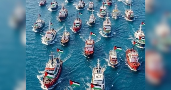 Drone Attack on Global Sumud Flotilla a man bot Investigation continues/ ग्लोबल  सुमुद फ्लोटिला पर ड्रोन से हुआ हमला, वीडियो आया सामने; गज़ा की मदद के लिए  जा रहा था काफिला