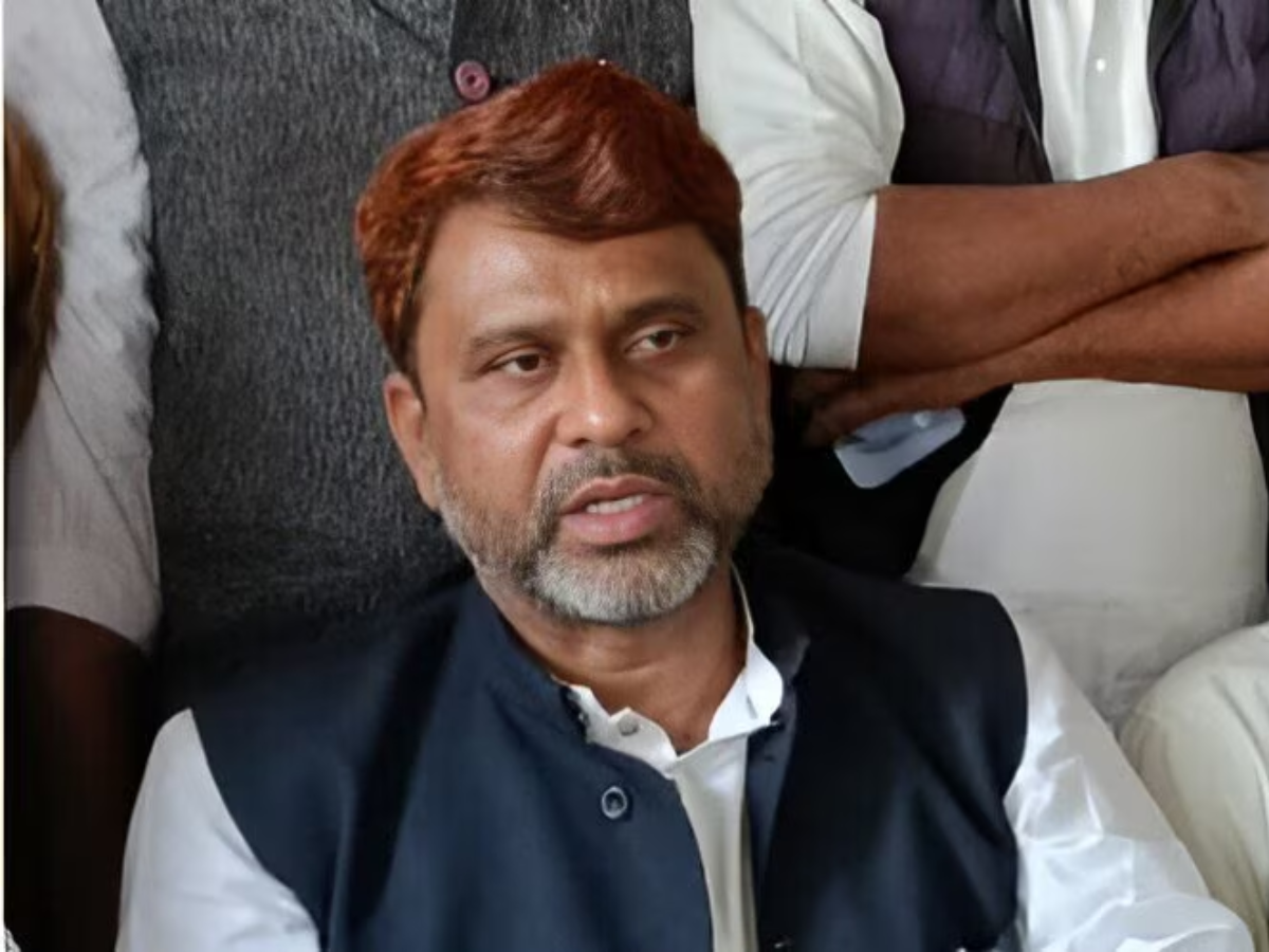 'लालू यादव ने मुसलमान को मुख्यमंत्री नहीं बनने दिया और हमें भाजपा की बी टीम बताते हैं', अख्तरुल ईमान का तंज 'लालू यादव ने मुसलमान को मुख्यमंत्री नहीं बनने दिया और हमें भाजपा की बी टीम बताते हैं', अख्तरुल ईमान का तंज