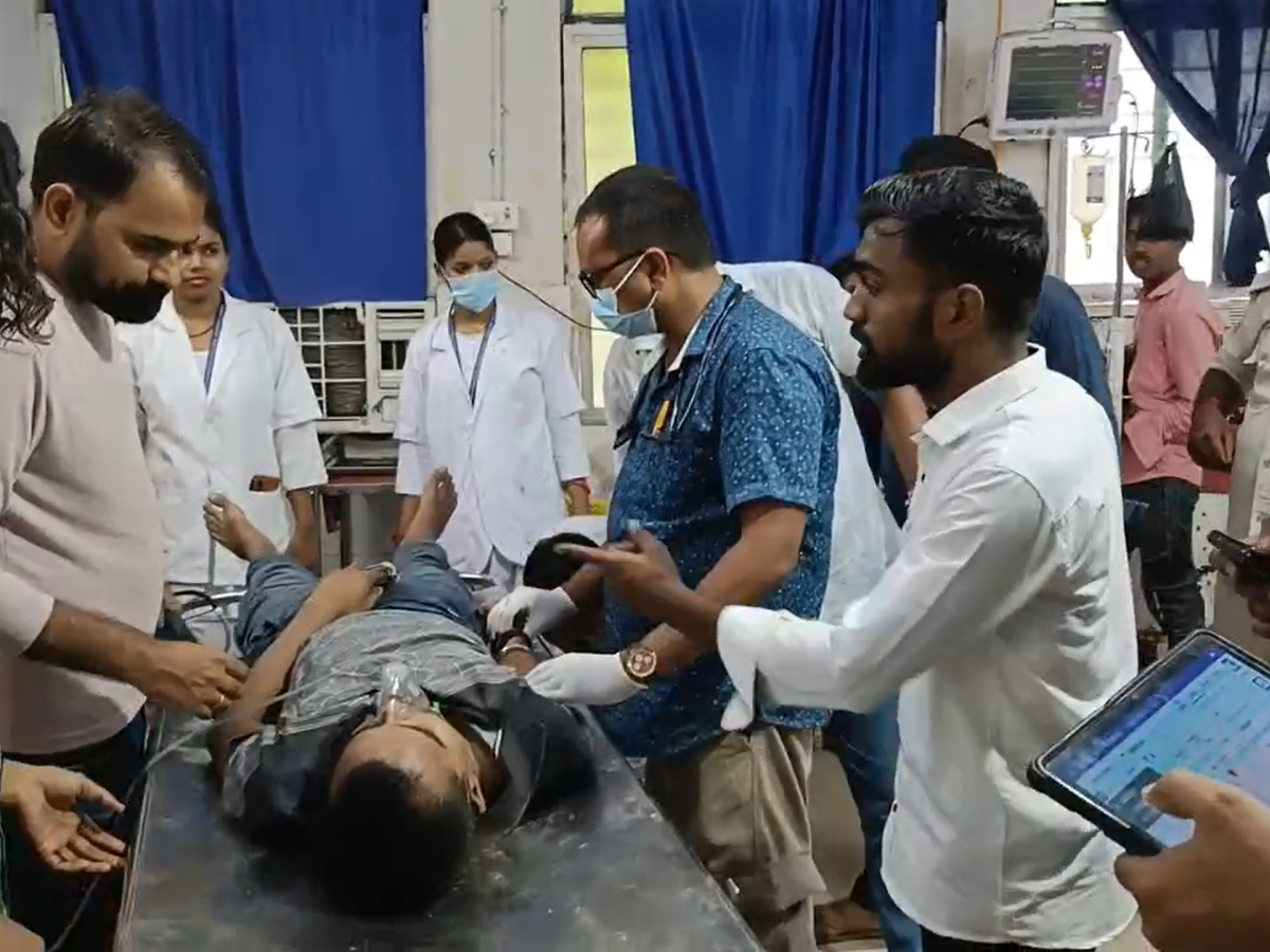 जमुई में गौ-तस्करों के हौसले बुलंद, दिनदहाड़े हिंदू स्वाभिमान संगठन के सदस्य पर किया जानलेवा हमला जमुई में गौ-तस्करों के हौसले बुलंद, दिनदहाड़े हिंदू स्वाभिमान संगठन के सदस्य पर किया जानलेवा हमला