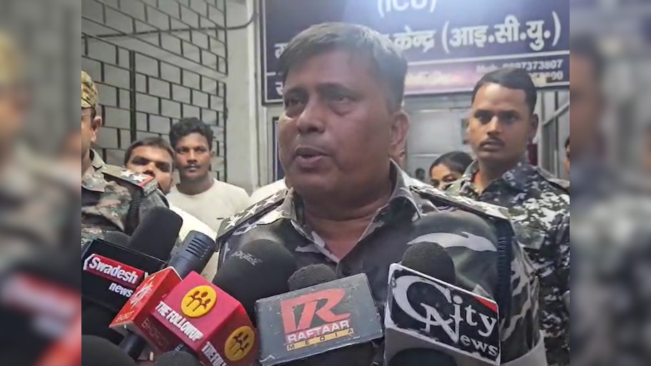 Giridih News: दो महिलाओं की हत्या के आरोपी ने थाने में काटा अपना गला, इलाज के दौरान मौत, पुलिस महकमे में हड़कंप