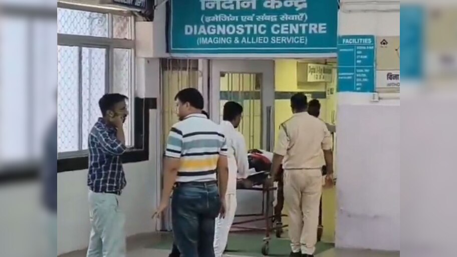 बोकारो में रेलवे साइडिंग पर अपराधियों ने की अंधाधुंध गोलीबारी, ट्रैक्टर चालक की हालत नाजुक