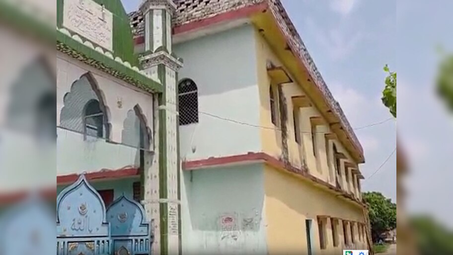 कुशीनगर में 2 मदरसों का सरकारी जमीन पर अवैध कब्जा? बुलडोजर एक्शन के मूड में प्रशासन