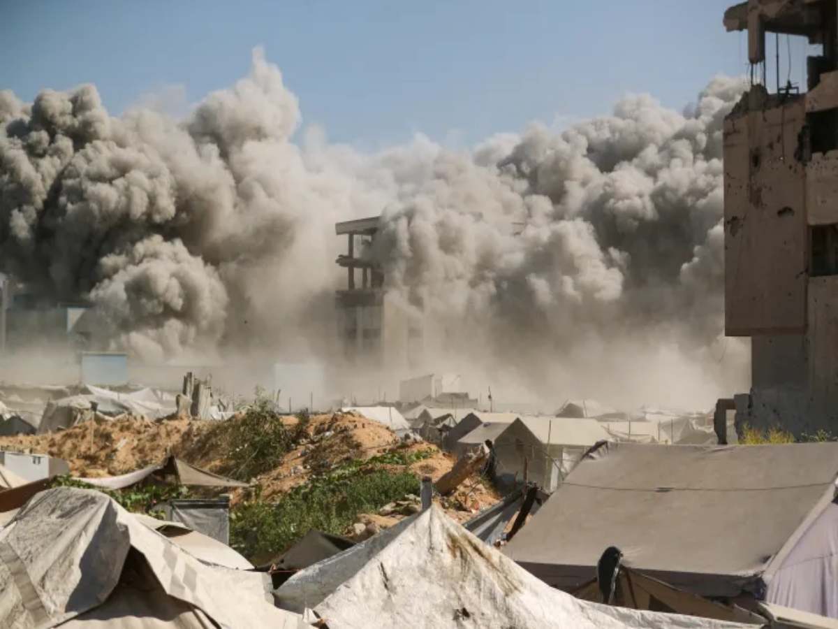 Gaza के लिए खड़े हुए 1300 कलाकार, इजराइल की फिल्म इंडस्ट्री का किया बहिष्कार Gaza के लिए खड़े हुए 1300 कलाकार, इजराइल की फिल्म इंडस्ट्री का किया बहिष्कार