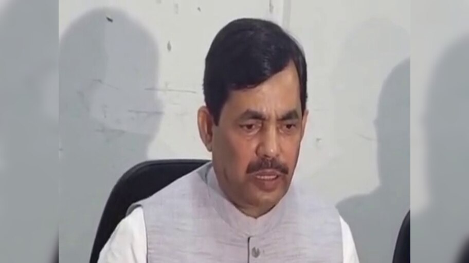 Bihar Chunav 2025: 'संविधान की किताब लेकर घूमने वालों में ही तालमेल नहीं...', विपक्ष पर शाहनवाज हुसैन का बड़ा हमला