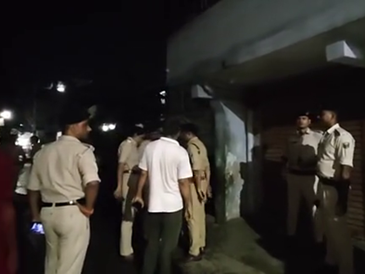 Patna Murder: पटना में RJD नेता की गोली मारकर हत्या, तेजस्वी यादव के खिलाफ लड़ना चाहता था चुनाव! Patna Murder: पटना में RJD नेता की गोली मारकर हत्या, तेजस्वी यादव के खिलाफ लड़ना चाहता था चुनाव!