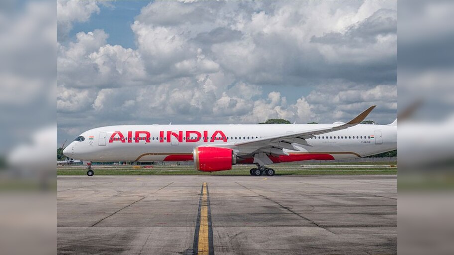 Air India Flight: ସିଙ୍ଗାପୁର ଯାଉଥିବା ଏୟାର ଇଣ୍ଡିଆ ବିମାନରେ ବୈଦୁତିକ ସମସ୍ୟା, ଦିଲ୍ଲୀରେ ଜରୁରୀ ଅବତରଣ