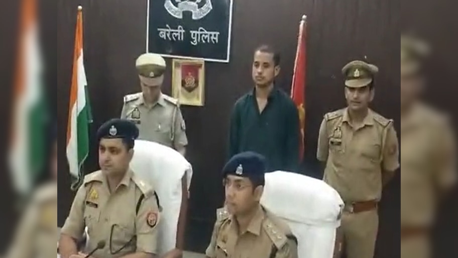 UP: इंस्टाग्राम-यूट्यूब पर धार्मिक नफरत फैलाने के इल्जाम में पुलिस ने अकबर को किया गिरफ्तार