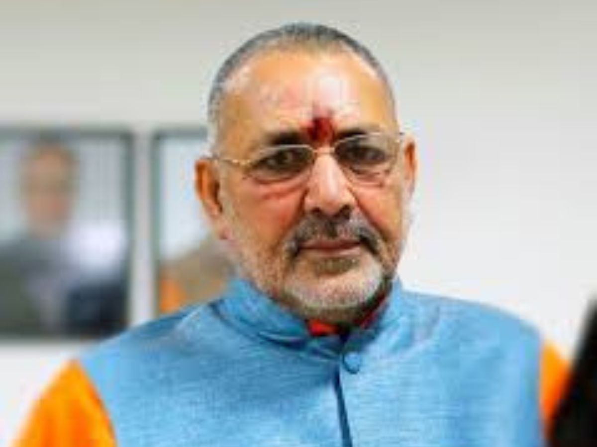 AI वीडियो पर सियासी बवाल, गिरिराज सिंह बोले- राहुल गांधी को भुगतने होंगे परिणाम AI वीडियो पर सियासी बवाल, गिरिराज सिंह बोले- राहुल गांधी को भुगतने होंगे परिणाम