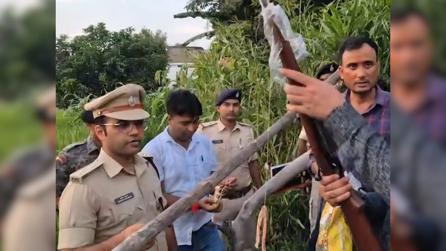 Motihari News: अपराध से बनाए दौलत पर चला कानून का डंडा, कुख्यात कमरुद्दीन के घर SP की दबिश