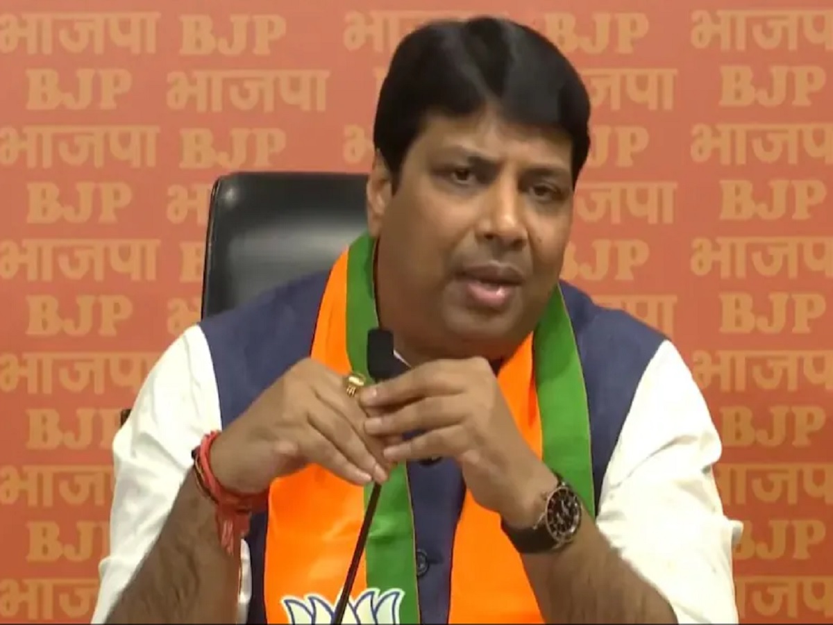 'मुंह में दही जमा कर बैठे हैं कांग्रेस के साथी', बीजेपी नेता का जोरदार पलटवार 'मुंह में दही जमा कर बैठे हैं कांग्रेस के साथी', बीजेपी नेता का जोरदार पलटवार