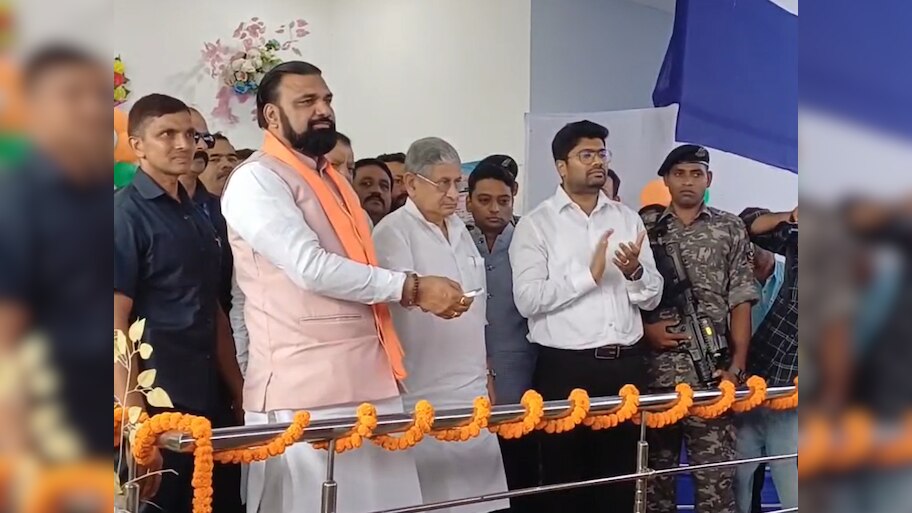 Munger News: बरियारपुर में नवनिर्मित सामुदायिक स्वास्थ्य केंद्र और 327 योजनाओं का उद्घाटन, जमालपुर में खुलेगा मदर डेयरी प्लांट
