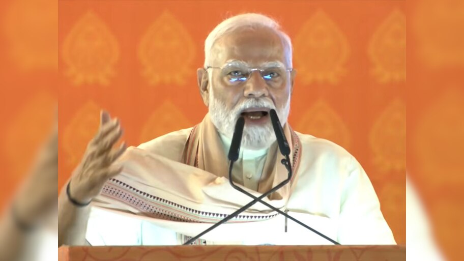 PM Modi Bihar Visit Highlights: पीएम मोदी ने पूर्णिया से दिया संदेश: '4 करोड़ गरीबों को घर दिए, विकास रुकेगा नहीं, घुसपैठियों पर सख्ती चलती रहेगी'
