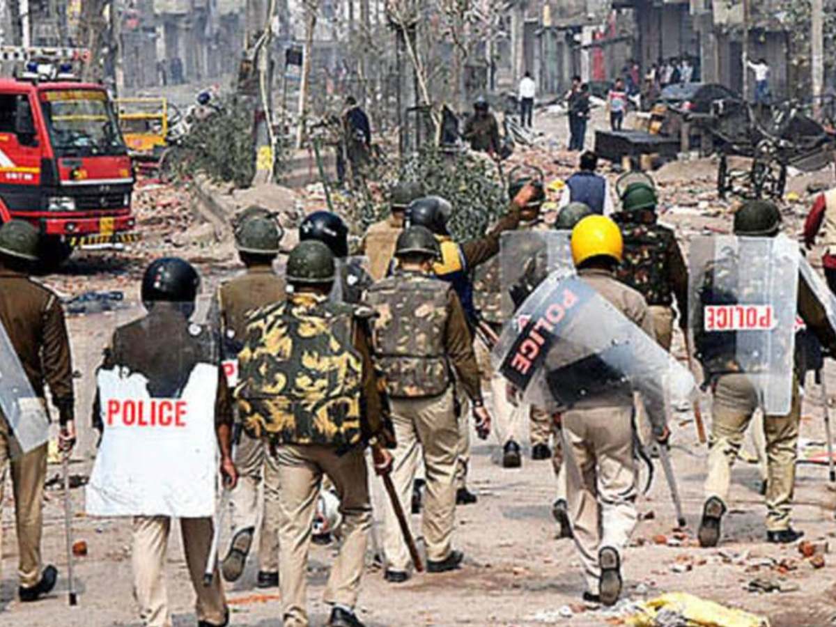 Delhi Riot 2020: सोलंकी हत्याकांड में ज़ाकिर बरी, अब पुलिस पर उठ रहे सवाल Delhi Riot 2020: सोलंकी हत्याकांड में ज़ाकिर बरी, अब पुलिस पर उठ रहे सवाल