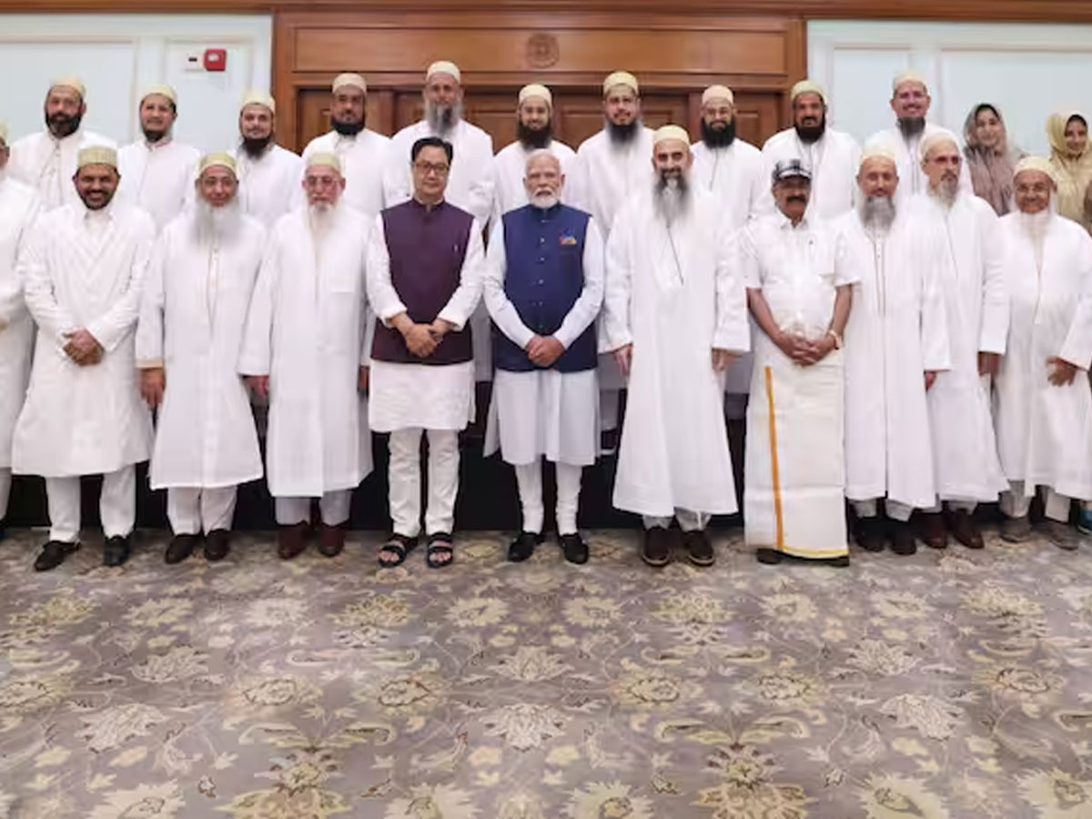 पीएम मोदी के जन्मदिन पर श्रीलंका में बोहरा समाज ने अदा की खास नमाज़, मांगी लंबी उम्र की दुआ पीएम मोदी के जन्मदिन पर श्रीलंका में बोहरा समाज ने अदा की खास नमाज़, मांगी लंबी उम्र की दुआ