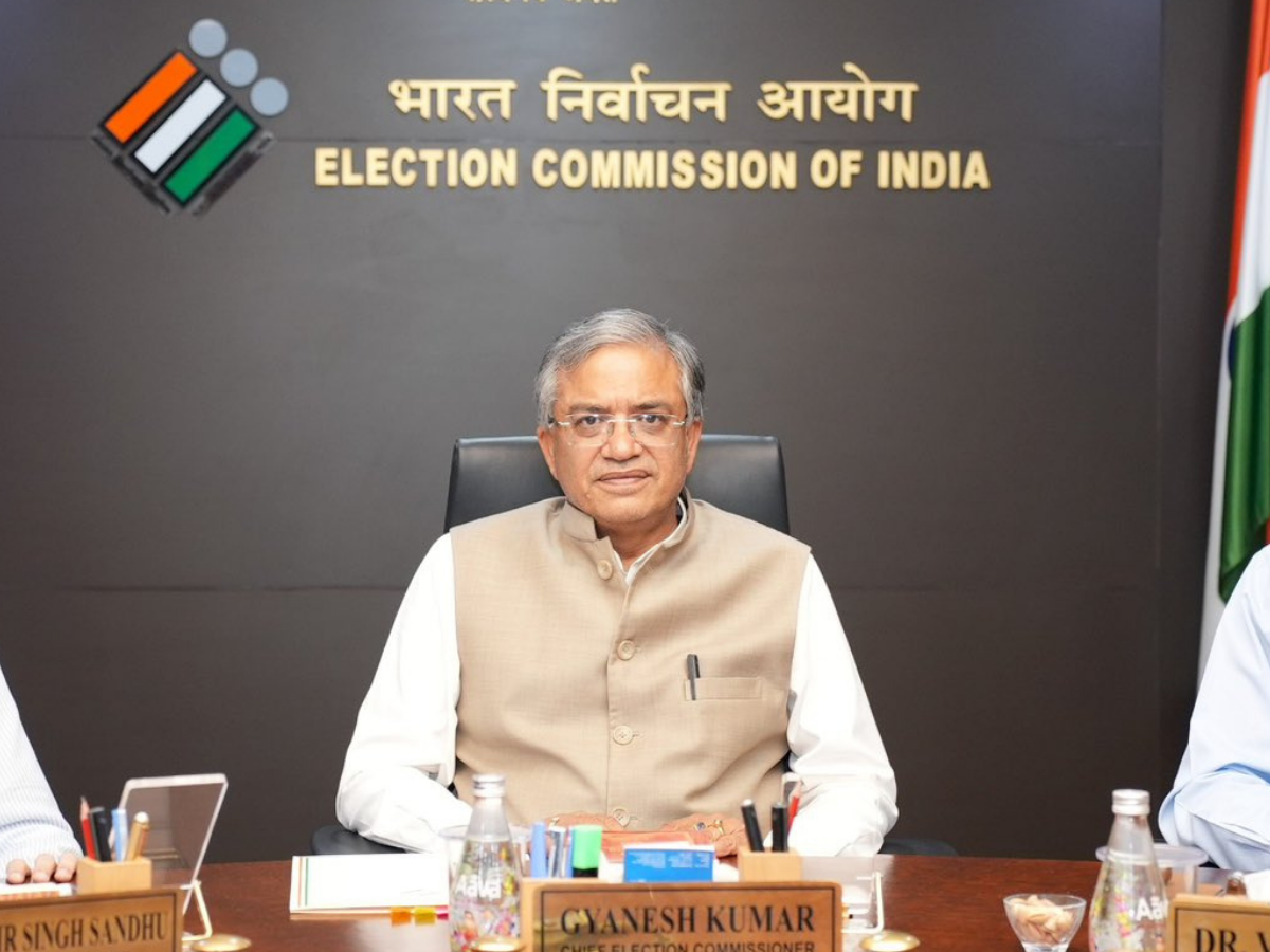 बिहार चुनाव से पहले EVM बैलेट पेपर में बड़ा बदलाव, धीरे-धीरे पूरे देश में लागू होगी व्यवस्था बिहार चुनाव से पहले EVM बैलेट पेपर में बड़ा बदलाव, धीरे-धीरे पूरे देश में लागू होगी व्यवस्था