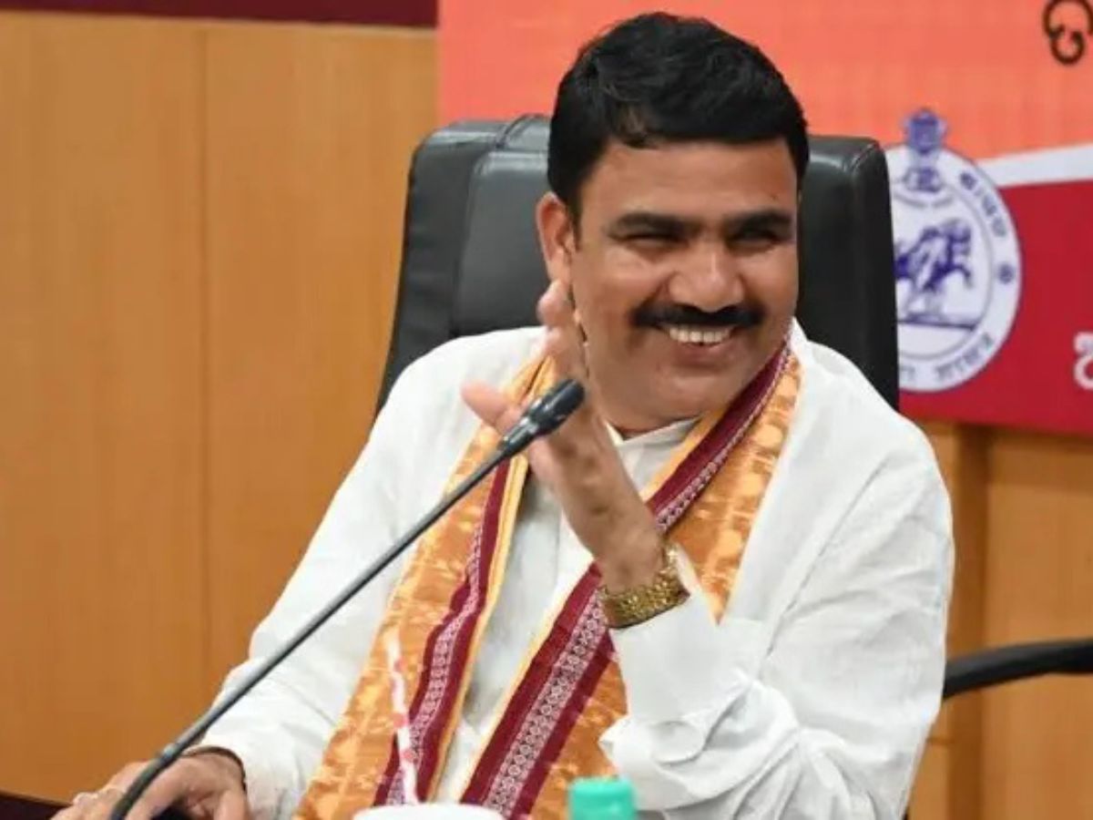 Odisha News: ସ୍କୁଲ୍ ଖୋଲିବାର ମାନକ ନୀତି କହିଲେ ନାହିଁ ଗଣଶିକ୍ଷାମନ୍ତ୍ରୀ Odisha News: ସ୍କୁଲ୍ ଖୋଲିବାର ମାନକ ନୀତି କହିଲେ ନାହିଁ ଗଣଶିକ୍ଷାମନ୍ତ୍ରୀ