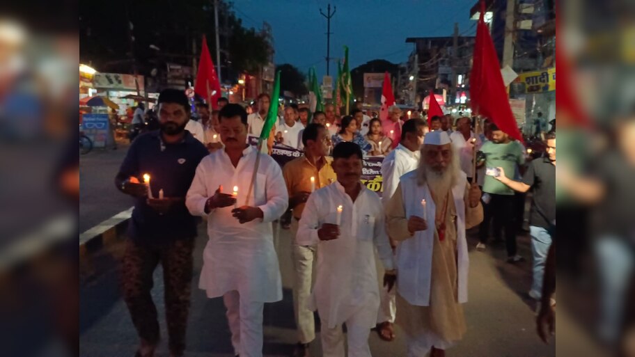 जहानाबाद में महज 5 रुपये को लेकर हुई एक वृद्ध सब्जी विक्रेता की हत्या, आक्रोश में महागठबंधन ने निकाला कैंडल मार्च