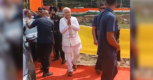 Governor Arif Mohammad Khan in Buxar attends Ramayana recitation event ...