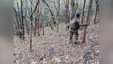 Jharkhand: बिशुनपुर के जंगल में पुलिस और नक्सलियों के बीच मुठभेड़, 3 माओवादी ढेर