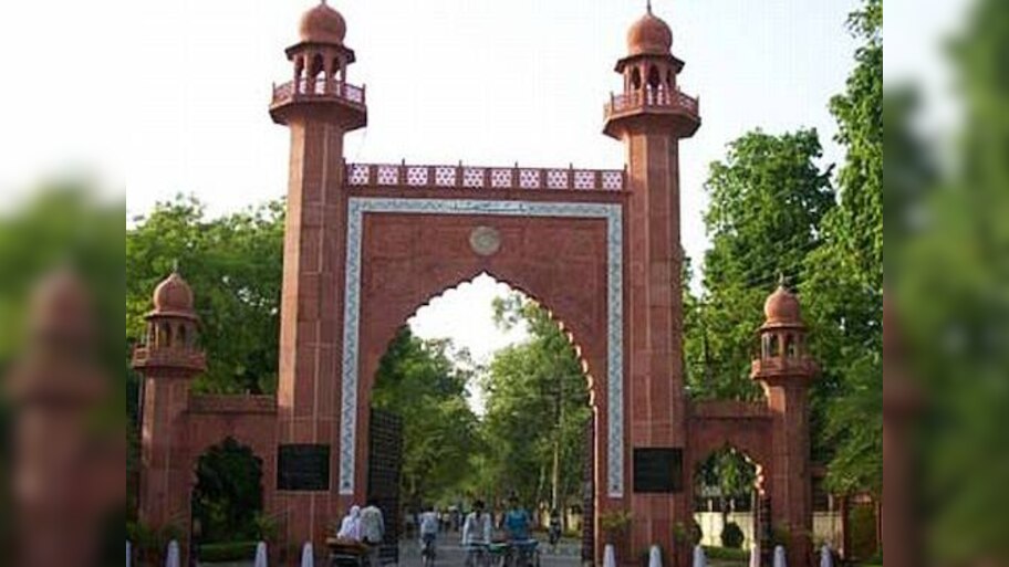 AMU में नवरात्र पर ख़ास किस्म के भोजन की मांग; छात्र नेता ने कहा,"मुस्लिम स्टूडेंट्स से अलग बने हमारा खाना"
