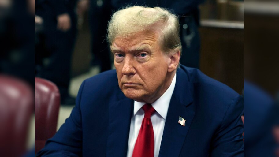 Donald Trump: ବନ୍ଦ ହୋଇଗଲା ଟେଲିପ୍ରମ୍ପଟର,ହସିଲେ ଟ୍ରମ୍ପ-ତଦନ୍ତ କଲା ହ୍ୱାଇଟ ହାଉସ