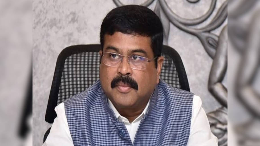 Bihar Chunav 2025: BJP ने धर्मेंद्र प्रधान को बनाया बिहार चुनाव प्रभारी, केशव प्रसाद मौर्य और सीआर पाटिल को भी बड़ी जिम्मेदारी