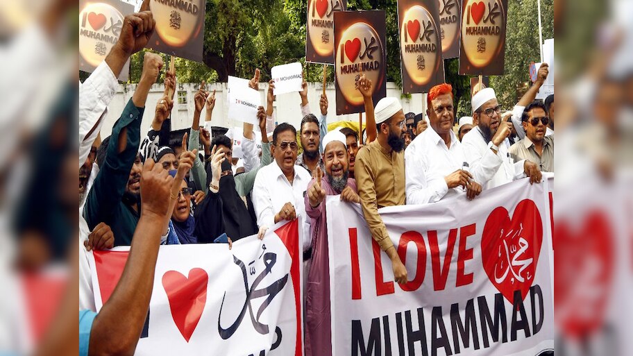 'I love Mohammed' पर गुजरात के बाद कर्नाटक में बवाल, आपस में भिड़े दो पक्ष