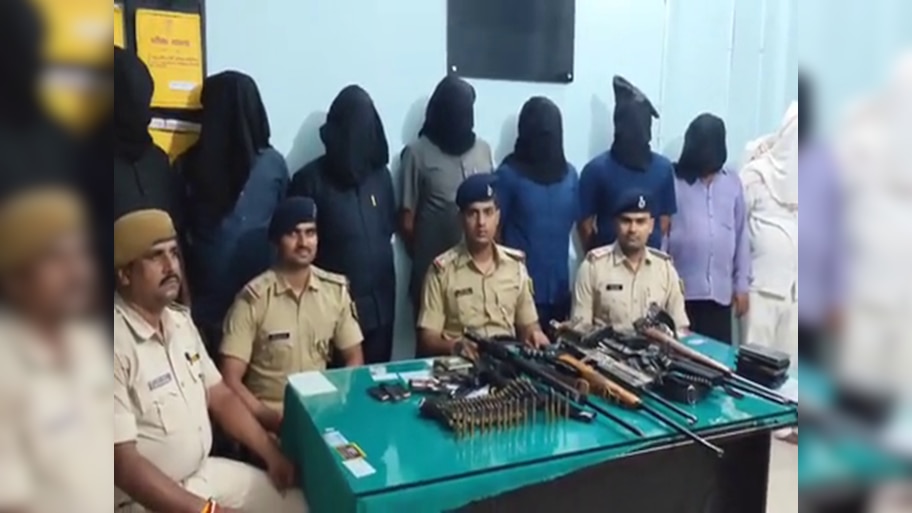 Patna News: पटना में एक हफ्ते में दूसरी बार मिला हथियारों का जखीरा, आखिर क्या चल रही प्लानिंग?