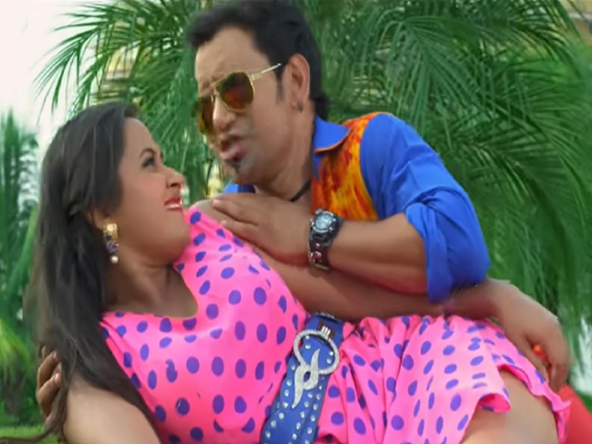 काजल राघवानी के 'चिकन समान' का नेवान करना चाहते हैं निरहुआ! निकला 'आशिक आवारा' का कनेक्शन काजल राघवानी के 'चिकन समान' का नेवान करना चाहते हैं निरहुआ! निकला 'आशिक आवारा' का कनेक्शन