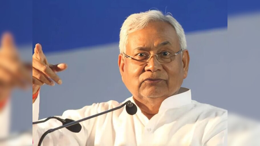 एक करोड़ बिहारियों को नौकरी देने के लिए मिशन मोड में काम करेगी नीतीश सरकार, उठाएगी ये कदम