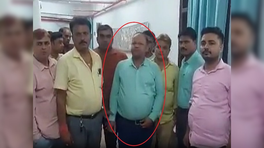विजिलेंस ने बिछाया जाल, घूस लेते डिप्टी रेवेन्यू ऑफिसर रंगे हाथ गिरफ्तार